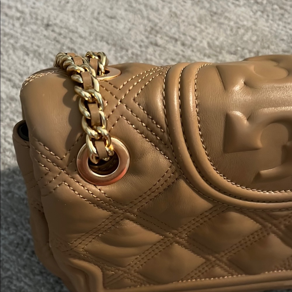 Tory Burch Brown and Gold Crossbody Bag with Quilted Design - Picture 3 of 10